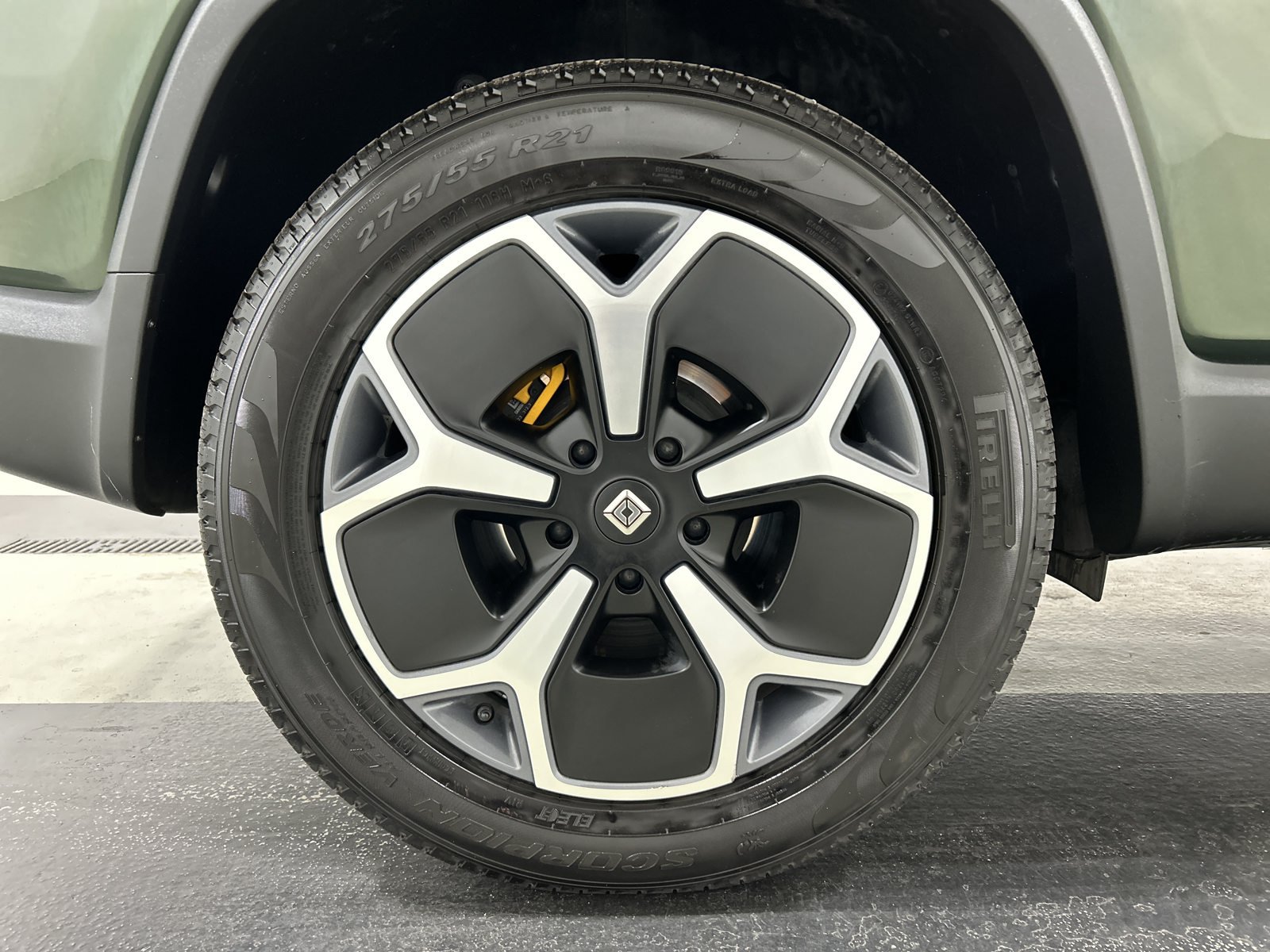 Used 2024 Rivian R1S Adventure Quad AWD/4WD image 12
