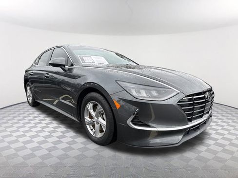 Used 2023 Hyundai Sonata SE image 3