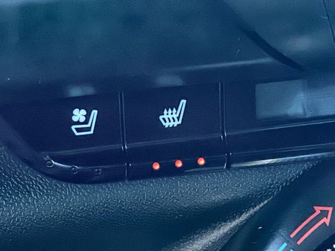 Used 2022 Chevrolet Camaro SS image 18