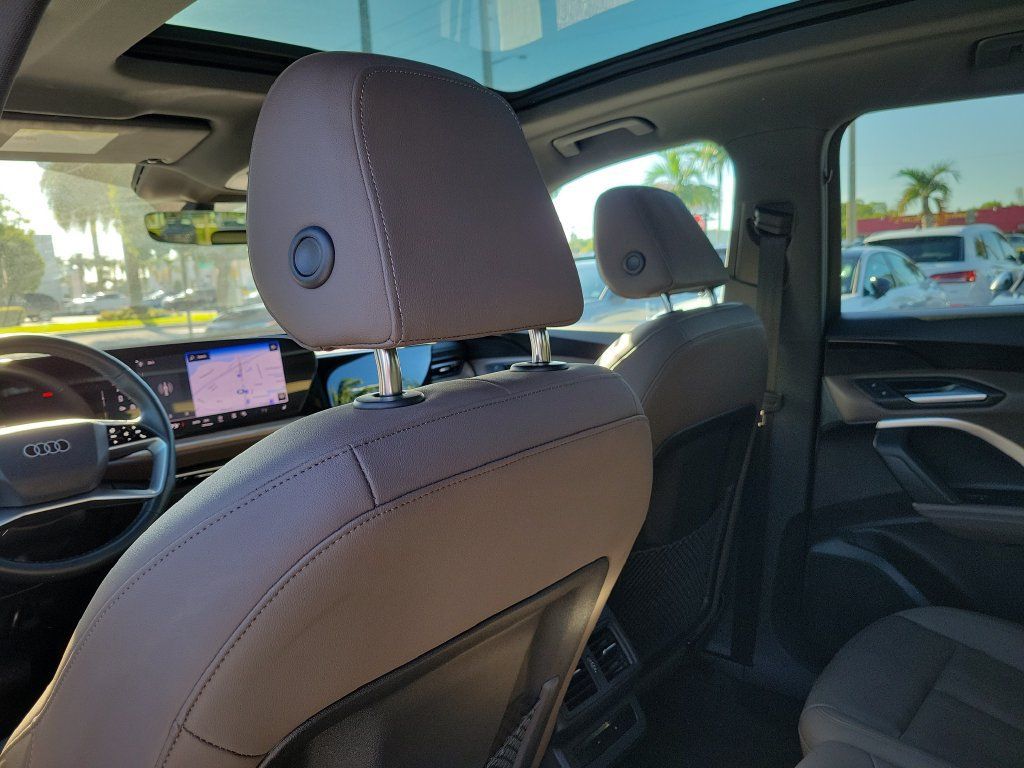 Used 2025 Audi Q5 Premium w/ Convenience Package AWD/4WD image 25