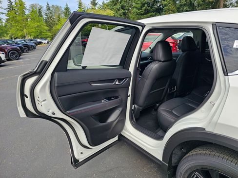 New 2025 MAZDA CX-5 Carbon Edition image 23