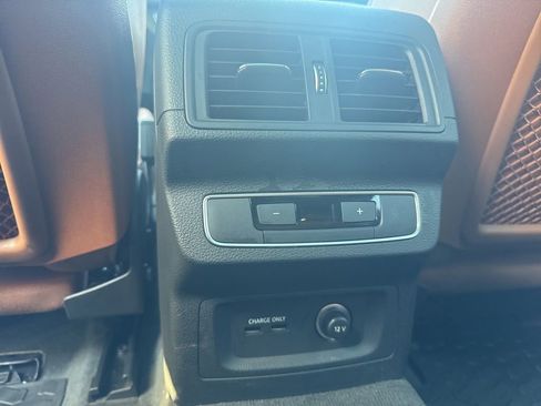 Used 2023 Audi Q5 2.0T Premium w/ Convenience Package image 39