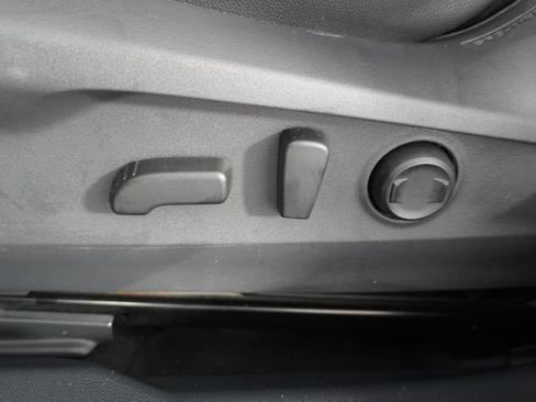 Certified 2025 Subaru Outback Onyx Edition AWD/4WD image 21