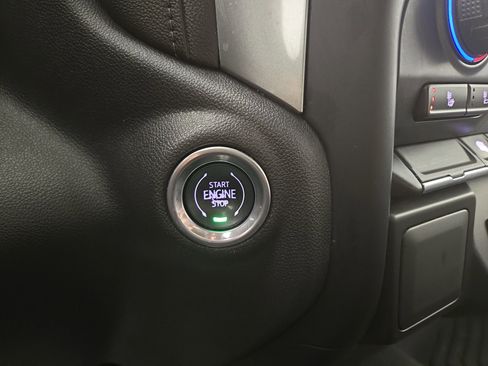 Certified 2019 Chevrolet Silverado 1500 LT w/ All-Star Edition image 24