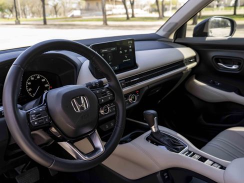 Used 2026 Honda HR-V EX-L image 16