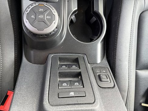 Used 2023 Ford Bronco Big Bend image 23