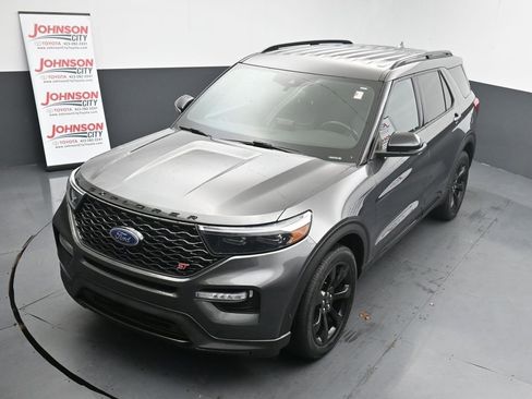 Used 2020 Ford Explorer ST w/ ST Street Pack image 12