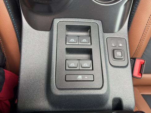 Used 2024 Ford Bronco Outer Banks AWD/4WD image 21