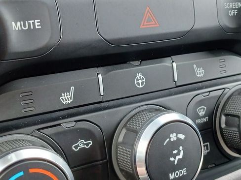 Used 2021 RAM 1500 Big Horn AWD/4WD image 21
