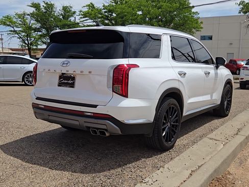 Used 2024 Hyundai Palisade Limited image 8