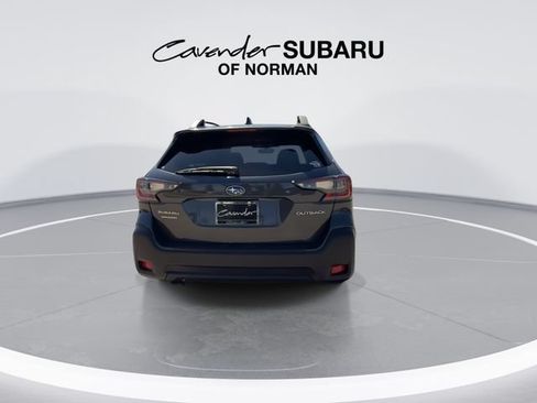Used 2024 Subaru Outback Premium AWD/4WD image 8