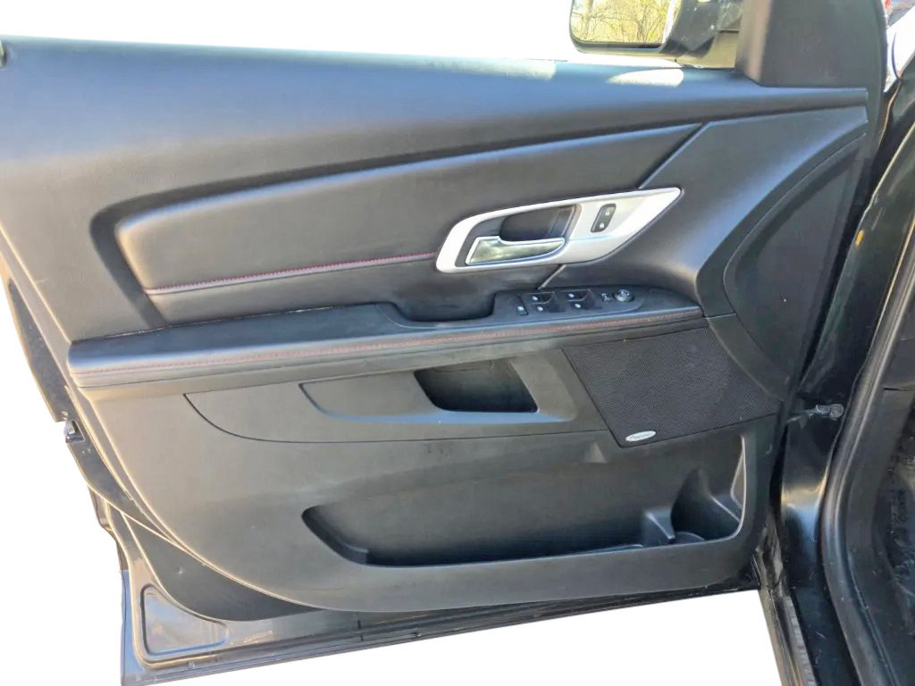 Used 2015 GMC Terrain SLT w/ Safety Package FWD image 12
