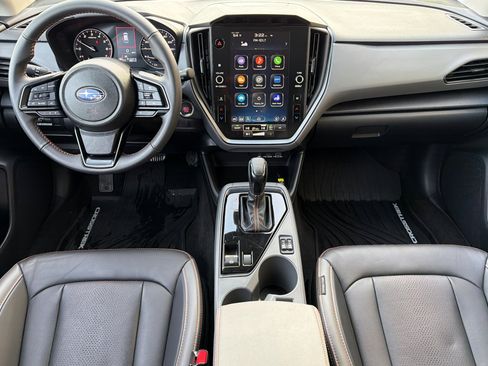 Used 2025 Subaru Crosstrek 2.5i Limited w/ Crosstrek Mirror Package image 13