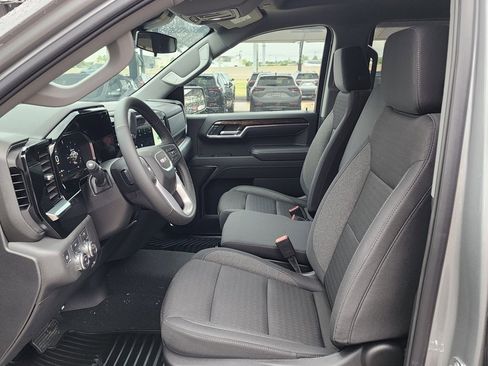 New 2026 GMC Sierra 1500 Elevation image 17