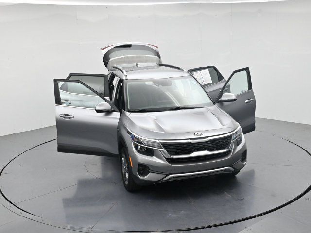 Used 2021 Kia Seltos S AWD/4WD image 48