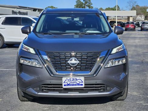 Used 2023 Nissan Rogue SL w/ SL Premium Package image 2