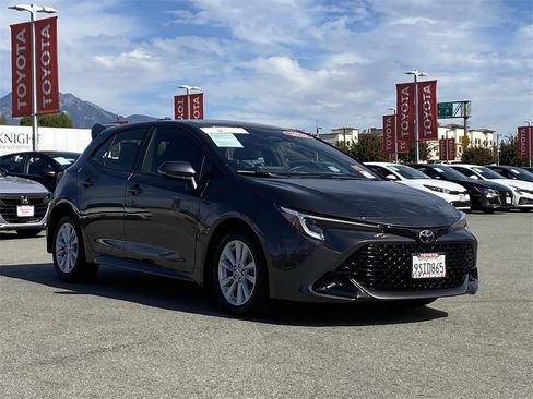 Certified 2025 Toyota Corolla SE image 10