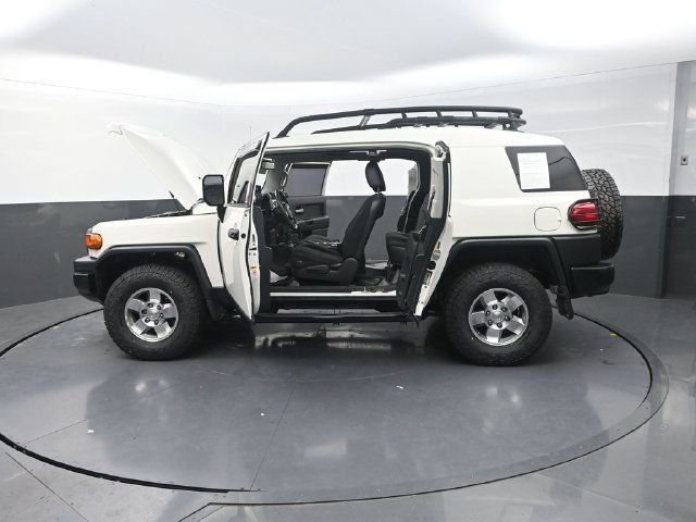 Used 2010 Toyota FJ Cruiser 4WD w/ Convenience Pkg image 36