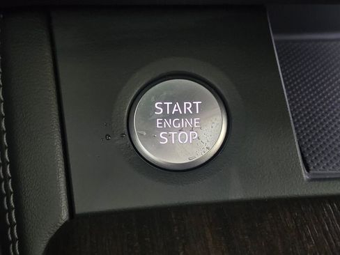 Certified 2025 Audi Q5 2.0T Premium Plus image 45