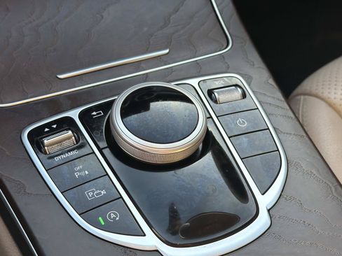 Used 2021 Mercedes-Benz C 300 Sedan image 24