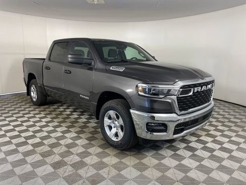 New 2026 RAM 1500 4x4 Crew Cab image 13