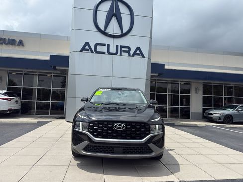Used 2023 Hyundai Santa Fe SE FWD image 3