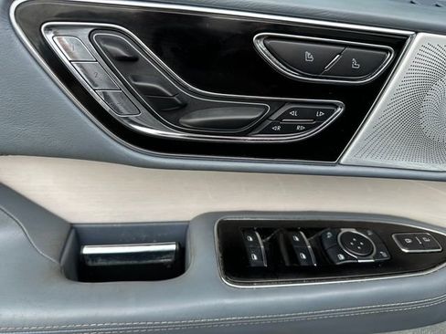 Used 2023 Lincoln Navigator L Black Label image 26