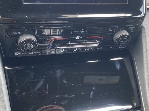 New 2025 Jeep Grand Cherokee L Laredo w/ Luxury Tech Group I image 22