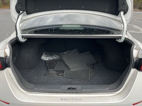 Certified 2024 Nissan Sentra SR image 21