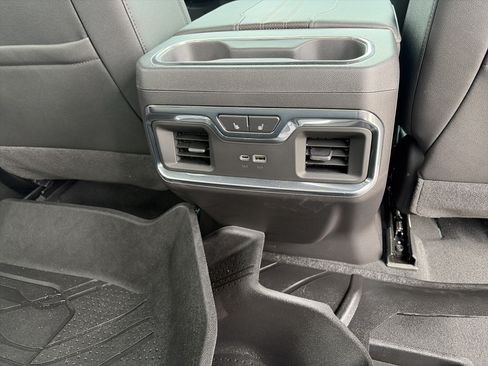 Used 2026 Chevrolet Silverado 1500 High Country w/ High Country Premium Package AWD/4WD image 15