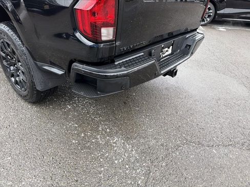 Used 2025 Chevrolet Colorado W/T w/ WT Custom Package image 8