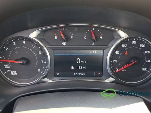 Used 2024 GMC Terrain SLT AWD/4WD image 21