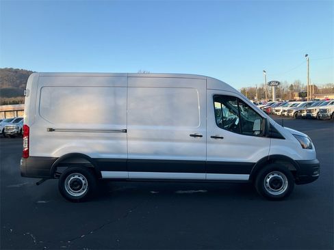 New 2026 Ford Transit 250 148 Medium Roof image 4