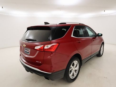 Used 2019 Chevrolet Equinox LT image 3