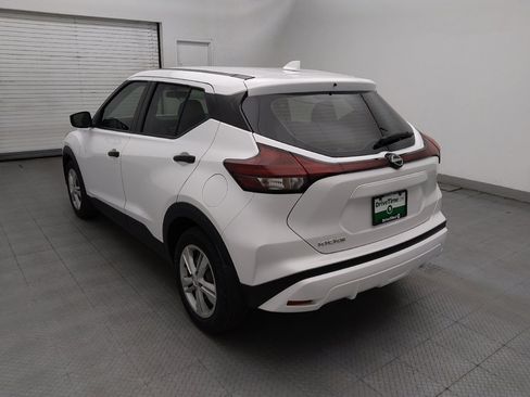 Used 2024 Nissan Kicks S FWD image 5