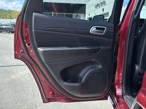 Used 2021 Jeep Grand Cherokee Laredo X image 26