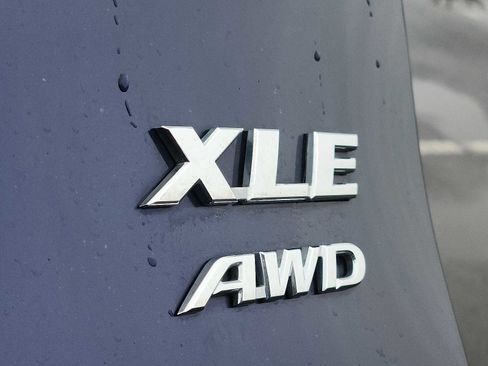 Used 2023 Toyota RAV4 XLE image 30