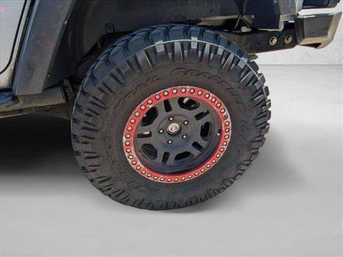 Used 2010 Jeep Wrangler Unlimited Rubicon AWD/4WD image 7
