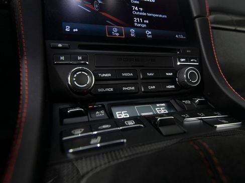 Certified 2022 Porsche 718 Cayman GT4 RWD image 27