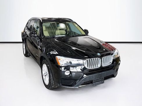 Used 2017 BMW X3 xDrive28i image 3