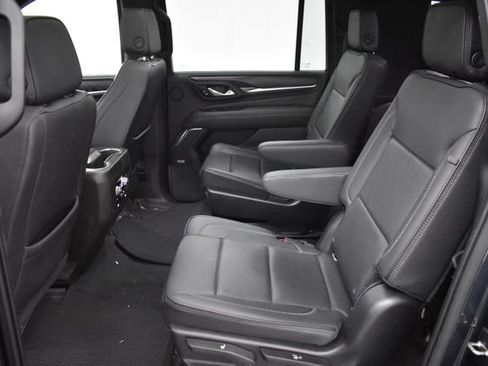 Used 2021 GMC Yukon XL Denali image 24