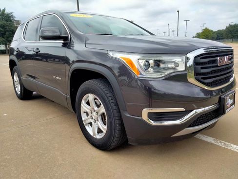 Used 2019 GMC Acadia SLE image 3