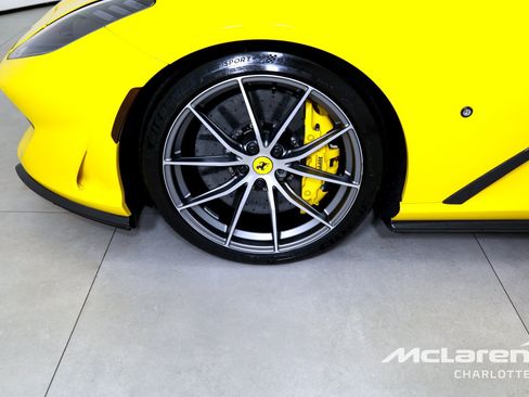 Used 2023 Ferrari 812 GTS RWD image 31