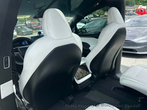 Used 2024 Tesla Model X Plaid AWD/4WD image 19