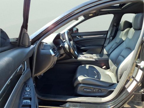 Used 2021 Honda Accord Sport image 17