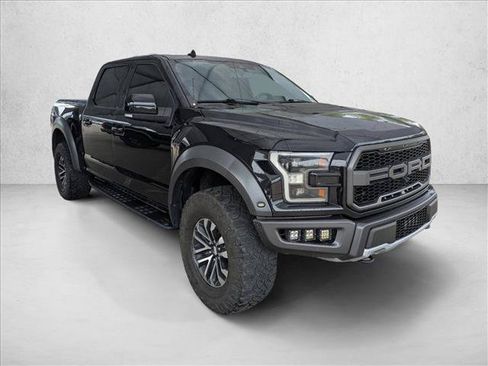 Used 2019 Ford F150 Raptor w/ Equipment Group 802A Luxury AWD/4WD image 3