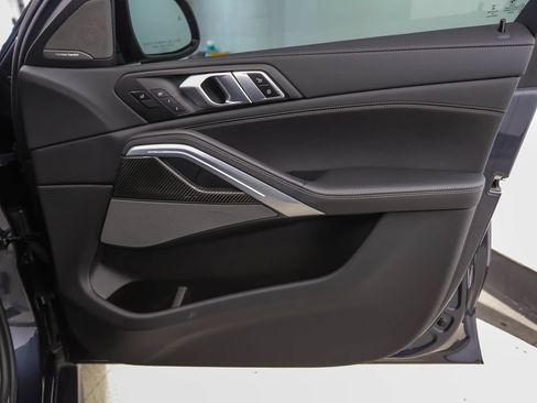 Used 2022 BMW X6 M50i w/ Premium Package AWD/4WD image 29
