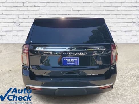 Used 2023 Chevrolet Suburban Premier w/ Premium Package RWD image 3