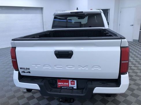 Used 2024 Toyota Tacoma TRD Off-Road image 6