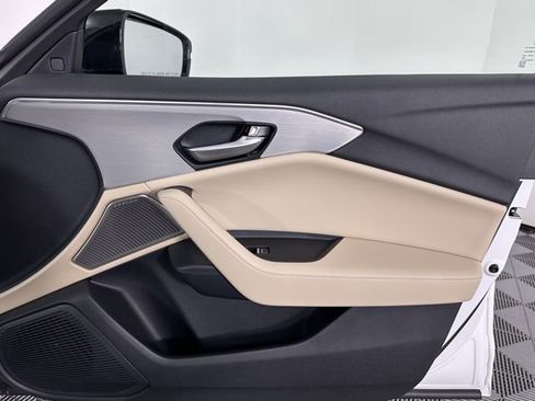 Certified 2025 Acura TLX w/ Technology Package image 30